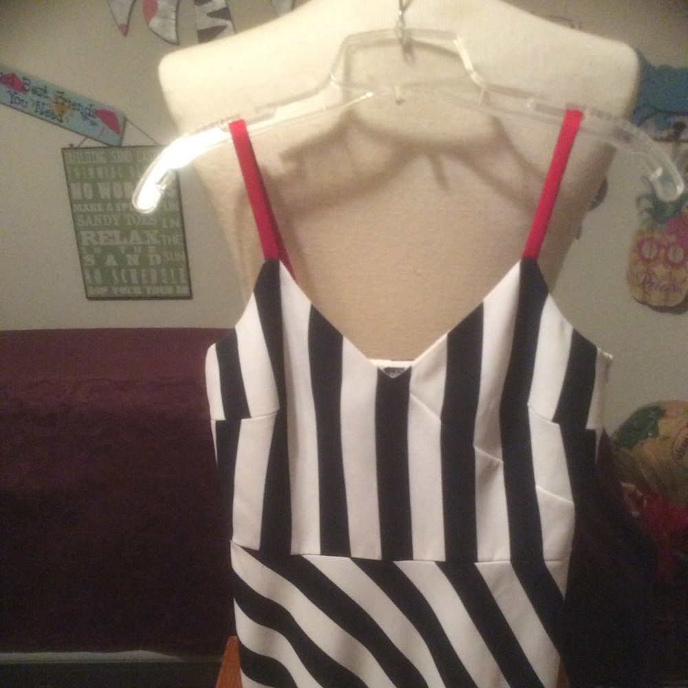Due per Due size 4 dress